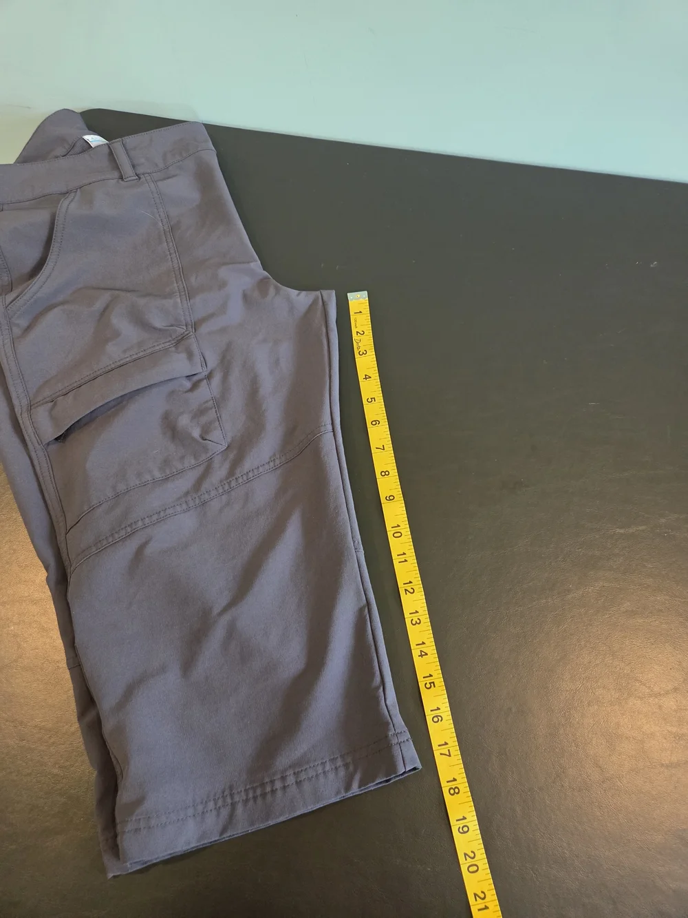 Columbia Saturday Trail II Women's 16 Cargo Capri Pants Dark Gray Omni-Shield - Picture 9 of 10